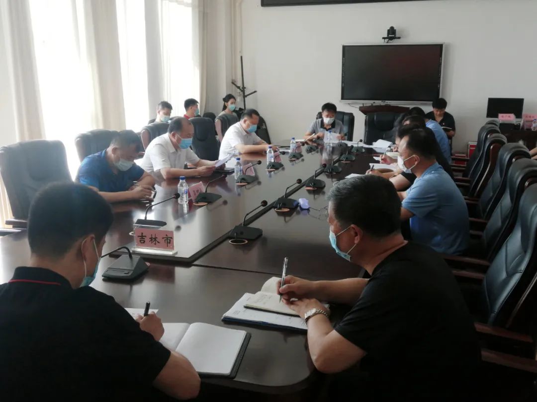 吉林市委政法委举办机关作风建设暨纪法教育专题党课