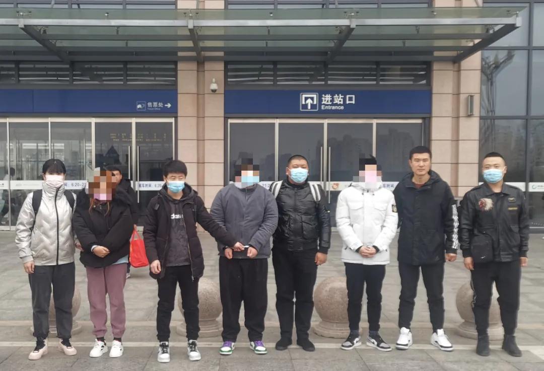 赌资流水累积2亿余元,警方打掉一跨境网络赌博团伙