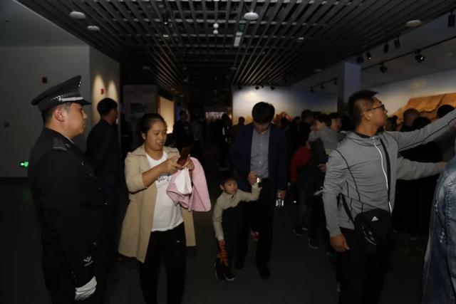【我在岗位上】延吉公安:圆满完成延吉恐龙博物馆安保任务